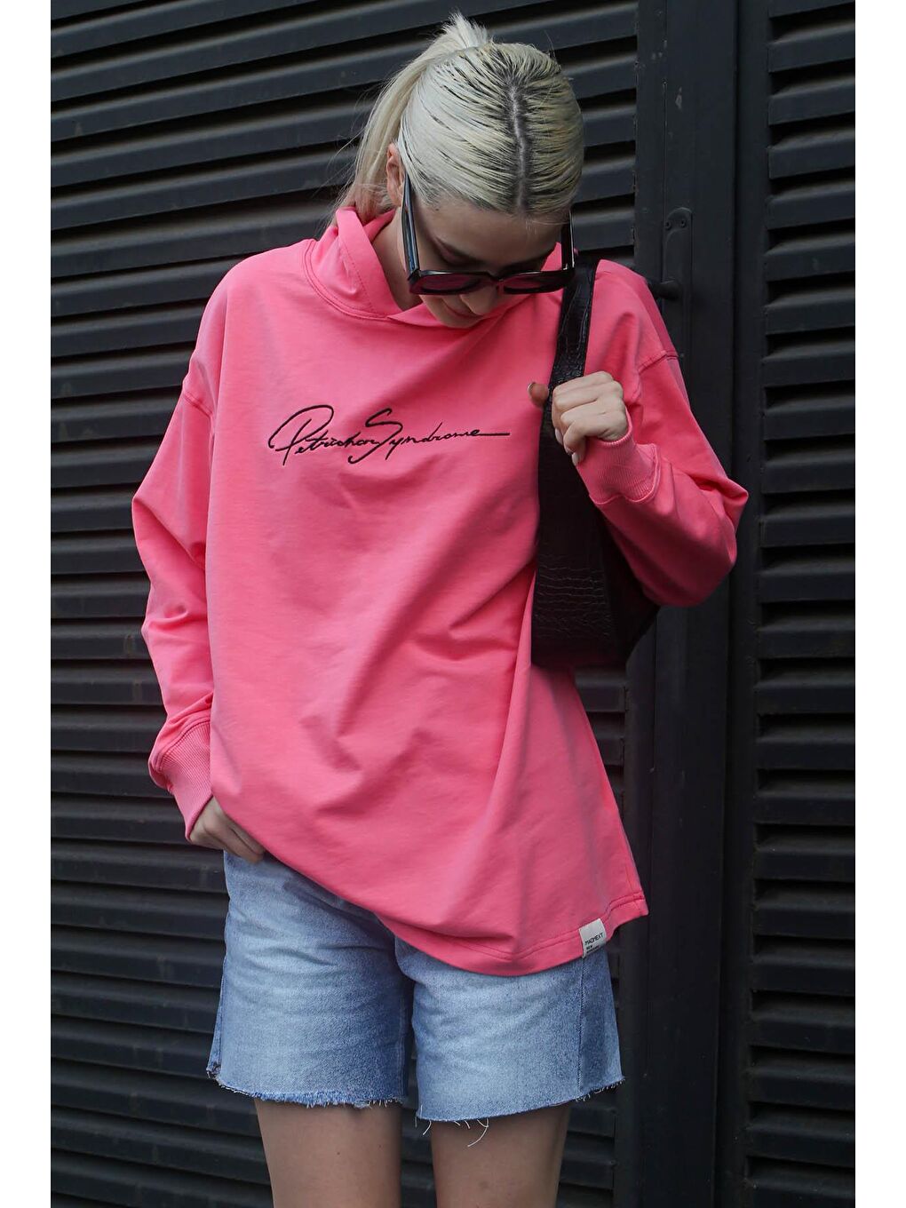 Madmext Pembe Nakışlı Kapüşonlu Kadın Sweatshirt MG1691 - 1