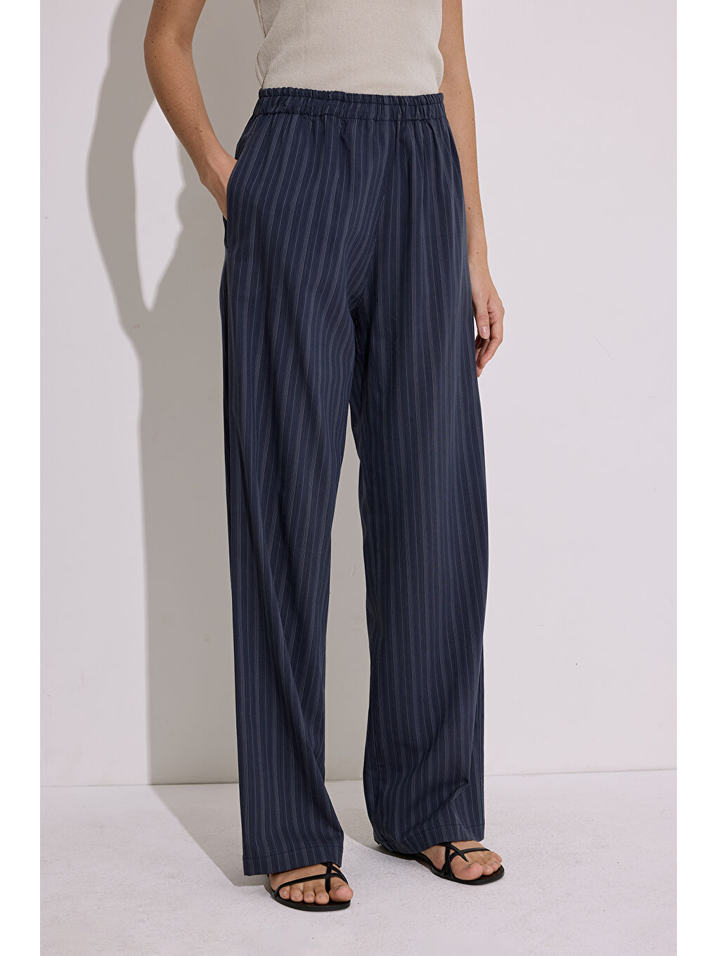 Çizgili Beli Lastikli Pantolon Lacivert-4