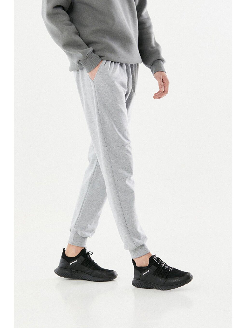 Gri Baskılı Beli Lastikli Jogger Eşofman Altı-4