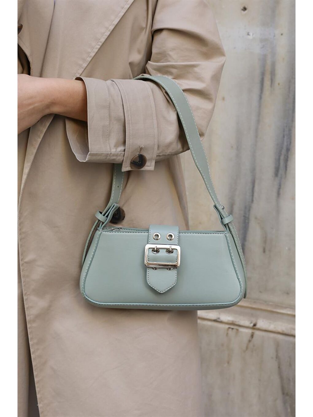 Yeşil Toka Detaylı Kol Çantası Mint