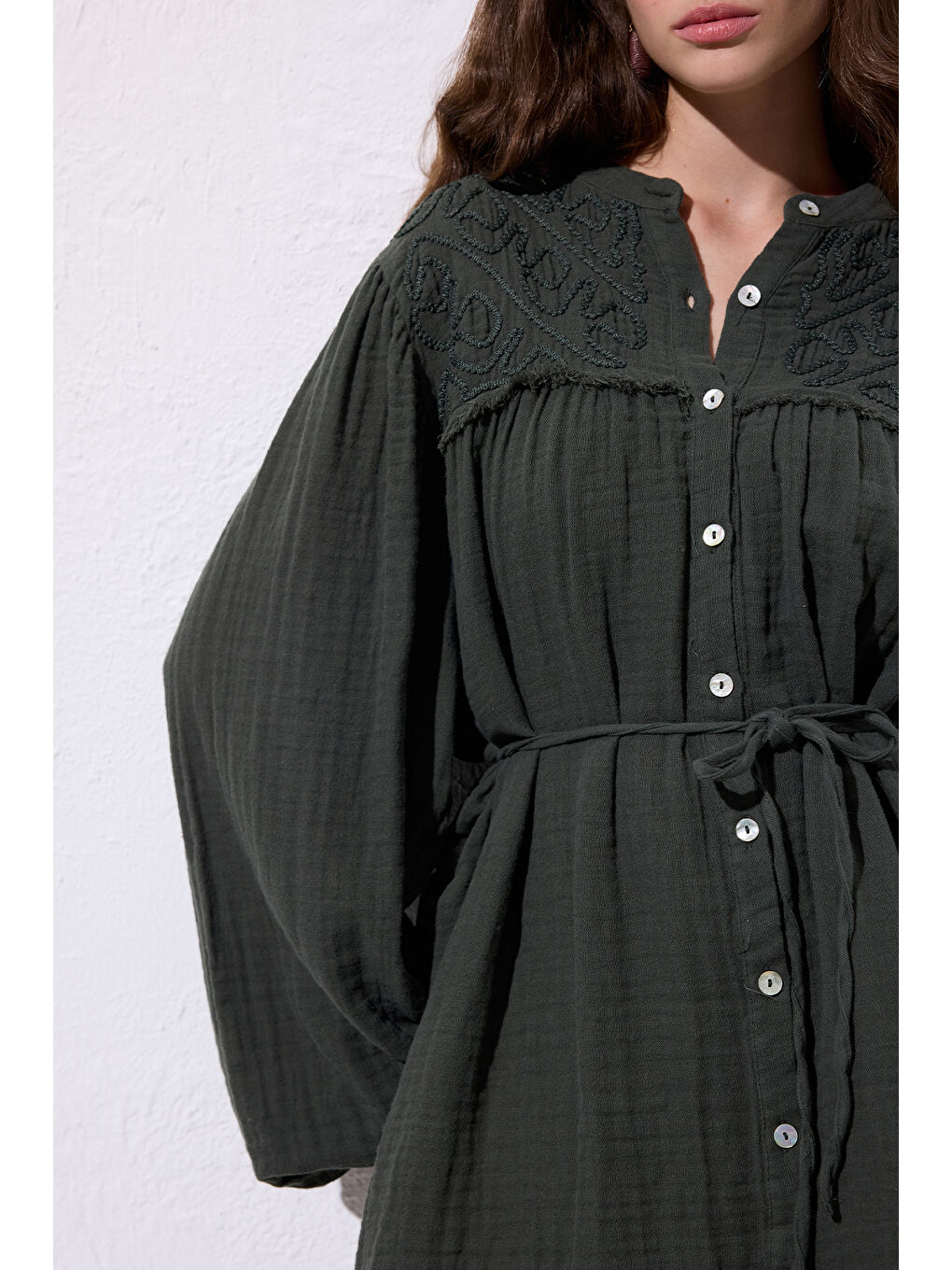 Müslin İşlemeli Gömlek Koyu Yeşil-4