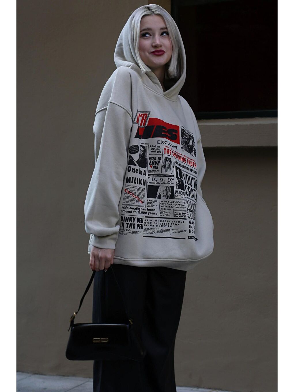 Madmext Bej Baskılı Oversize Kapüşonlu  Kadın Sweatshirt MG1581 - 1