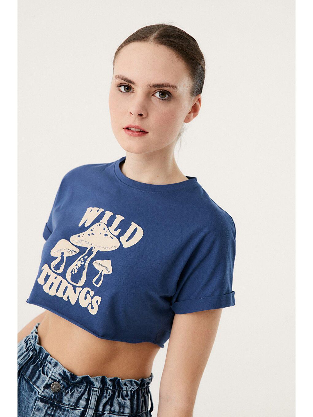 İndigo Mantar Baskılı Salaş Crop Tişört-2