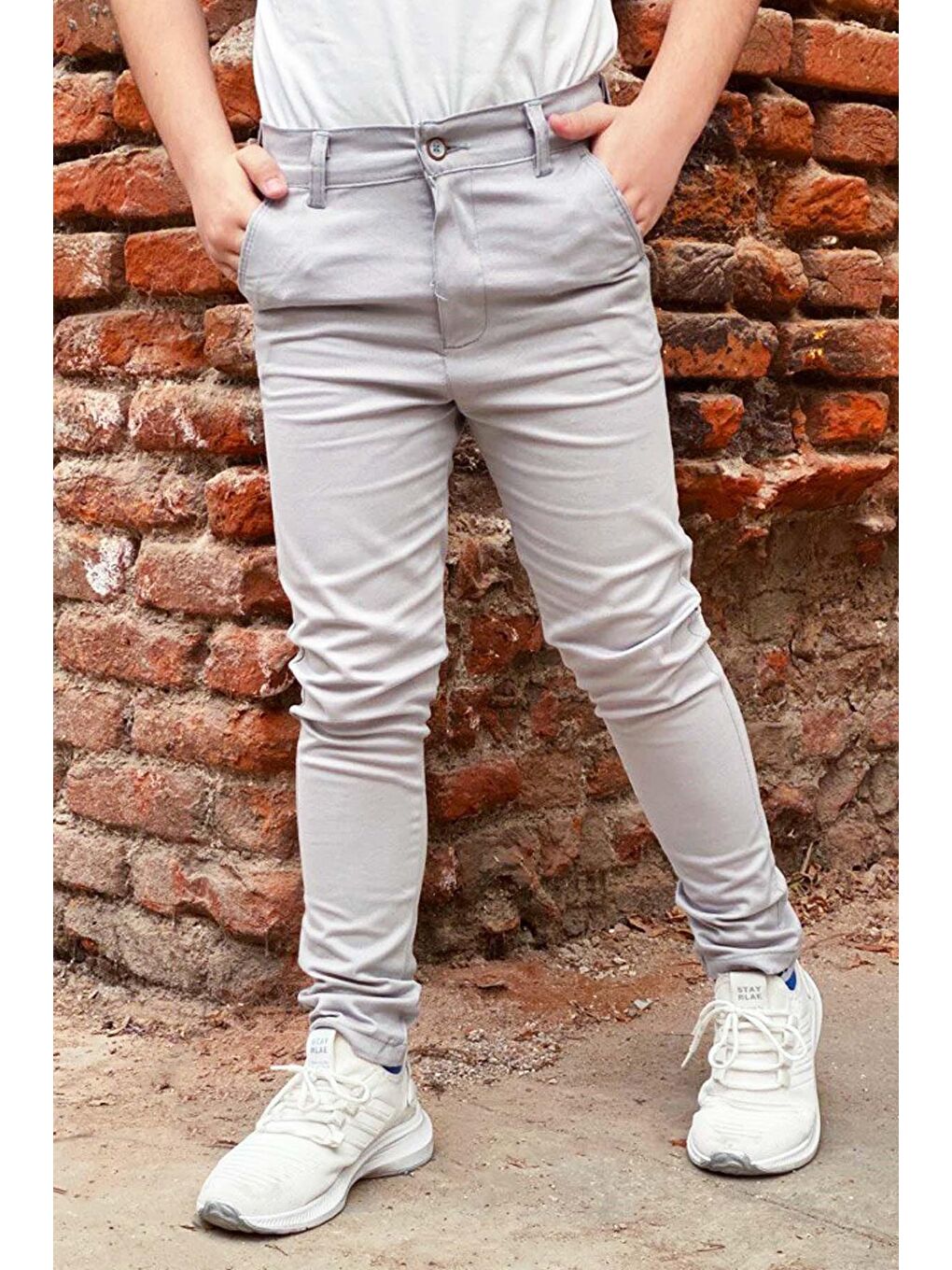 Gri Erkek Çocuk Dar Paça Pantolon