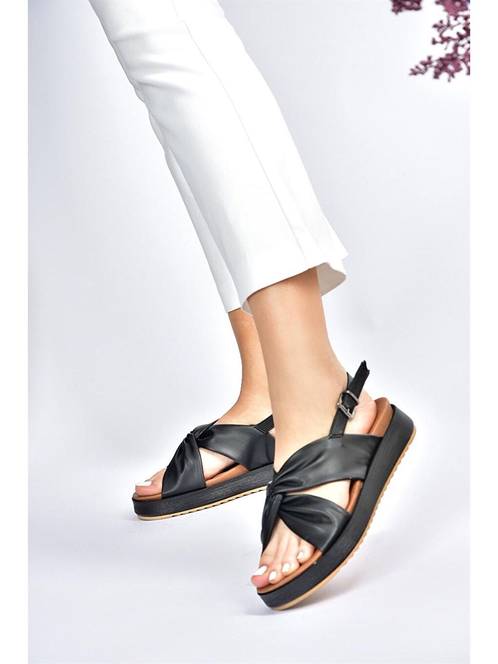 Siyah Günlük Kadın Sandalet M524022309-1