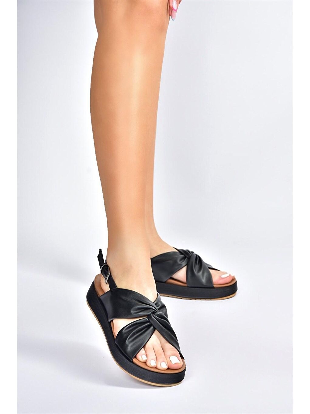 Siyah Günlük Kadın Sandalet M524022309-2