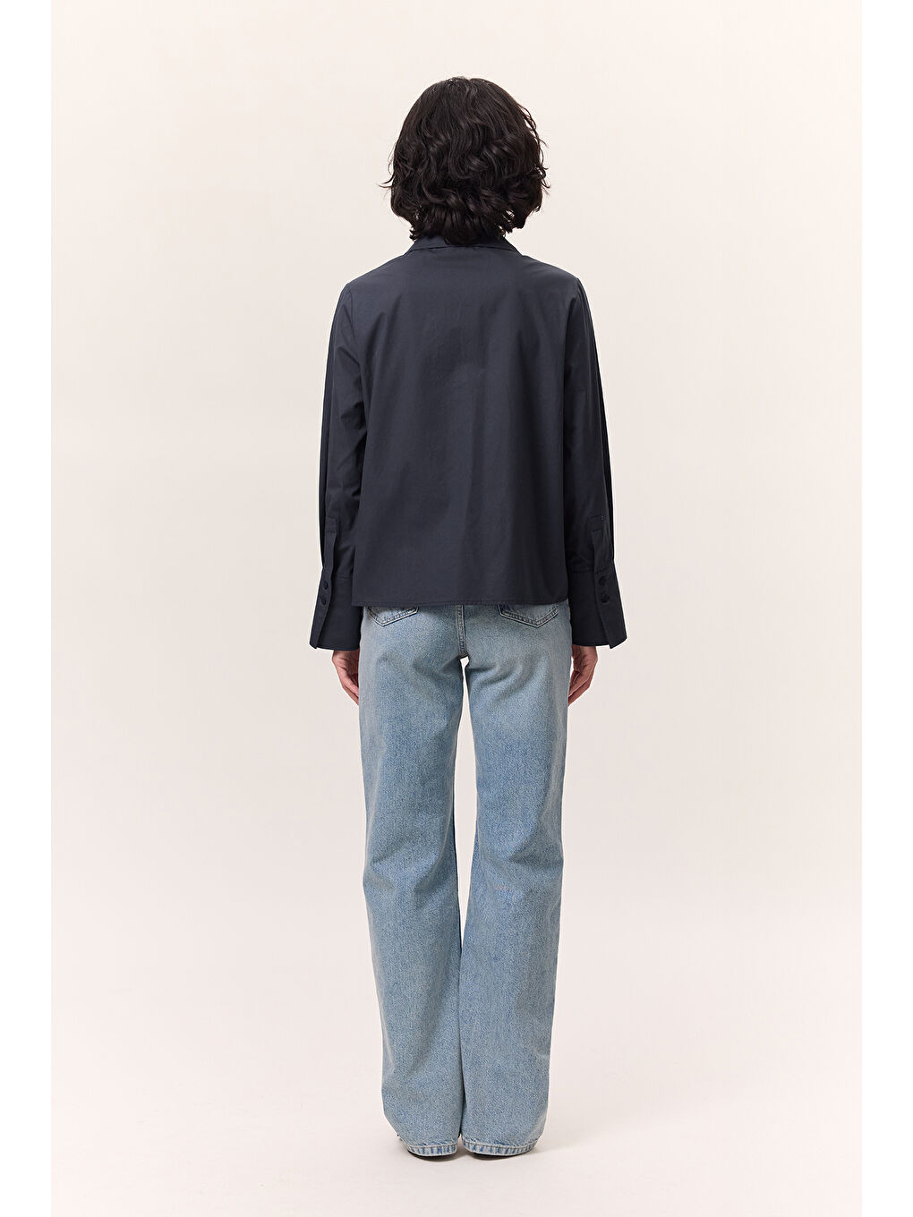 Nervür Detaylı Fit Gömlek Lacivert-6