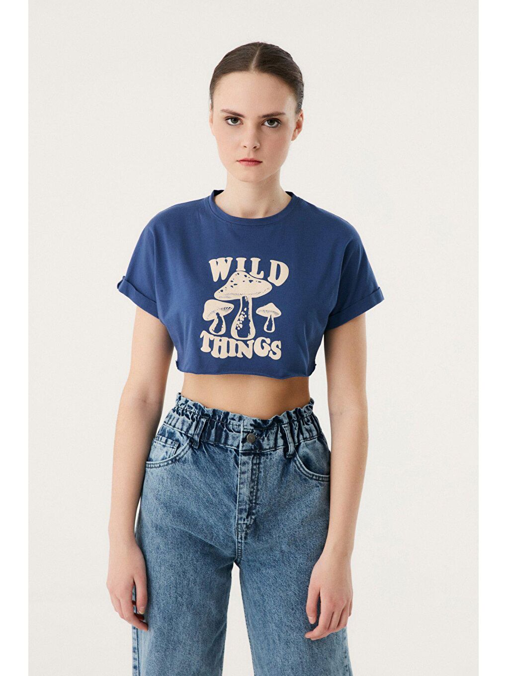 İndigo Mantar Baskılı Salaş Crop Tişört-4