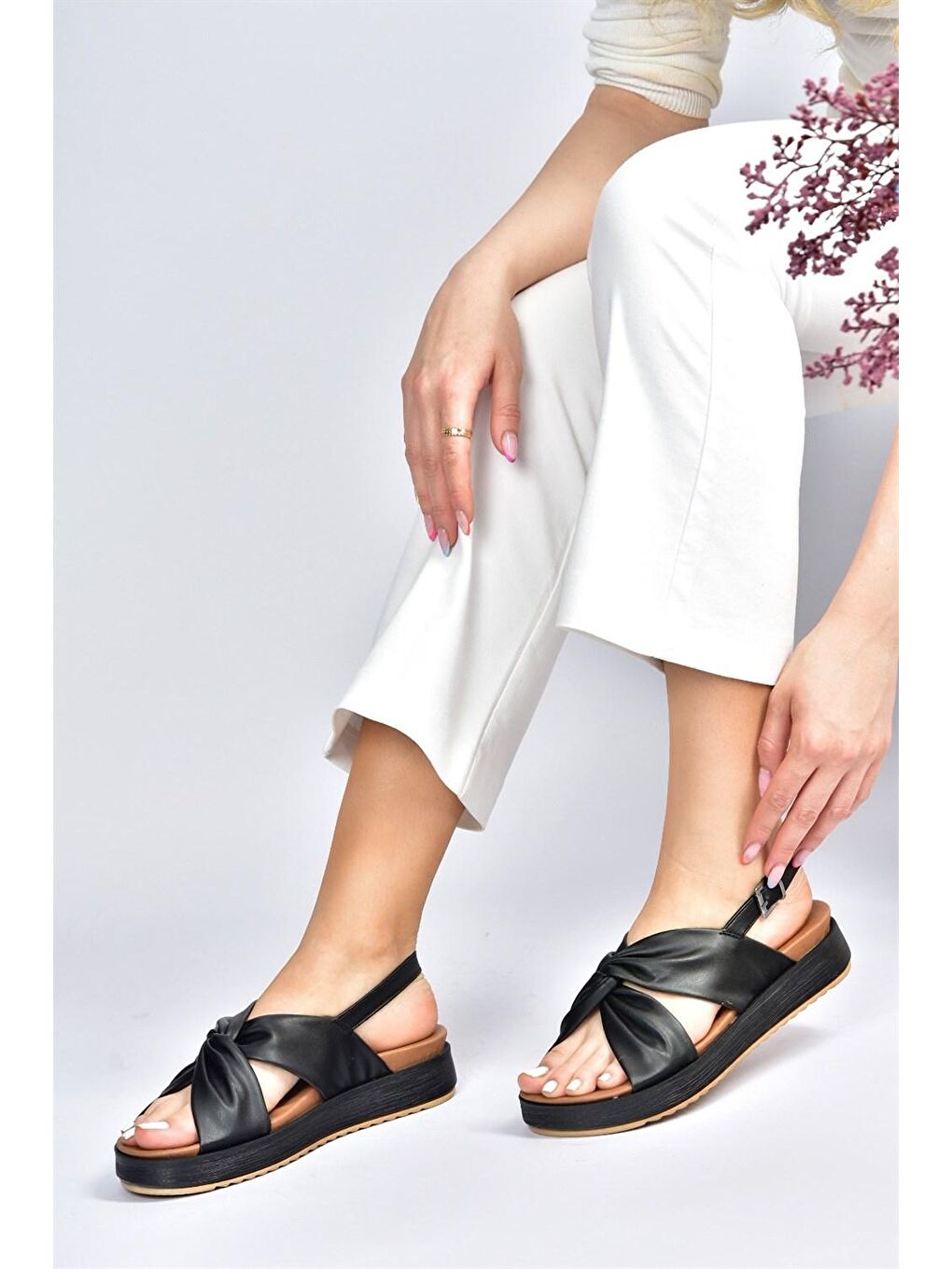 Siyah Günlük Kadın Sandalet M524022309-3