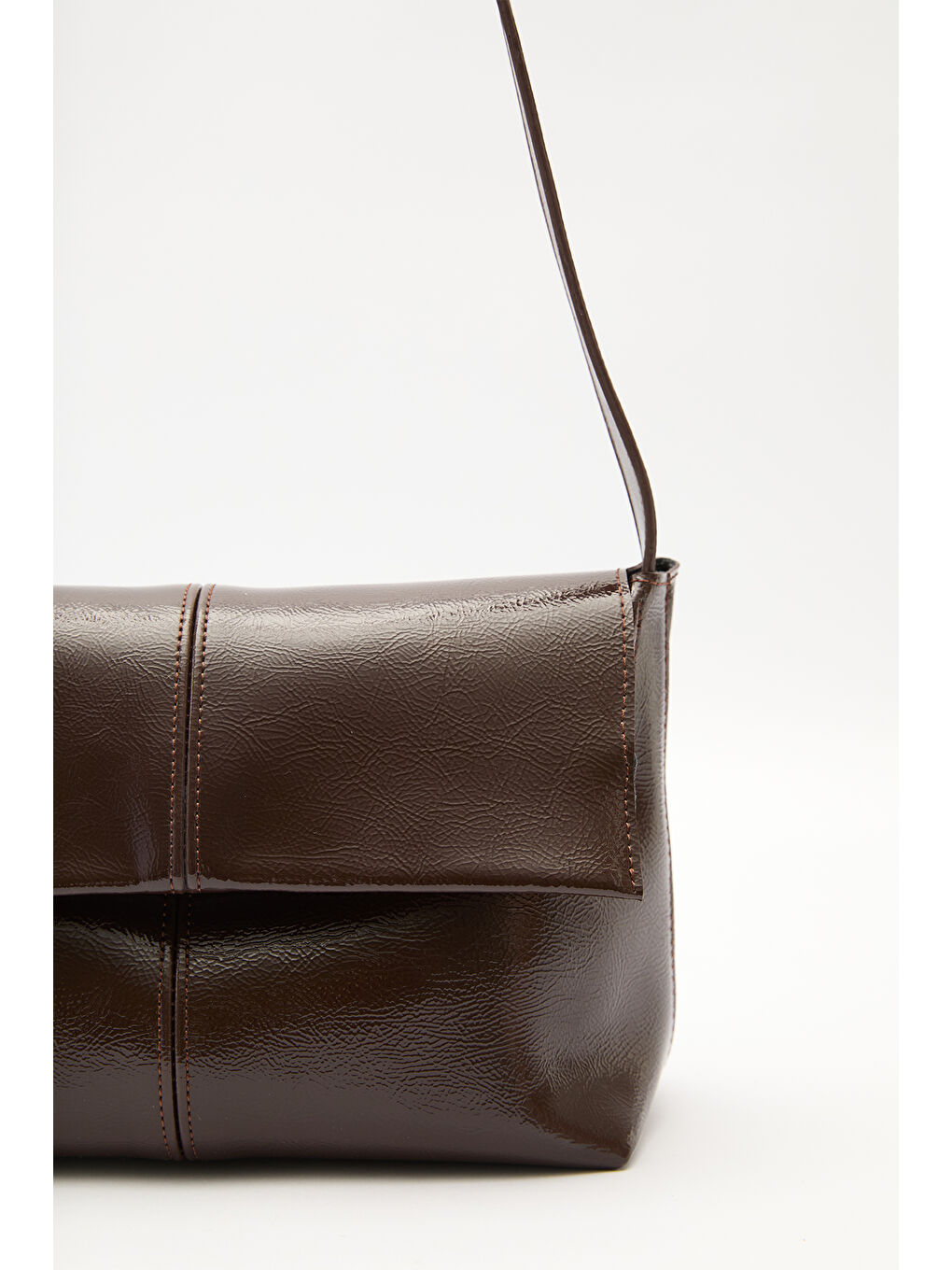 Kapaklı Deri Çanta Kahverengi-5