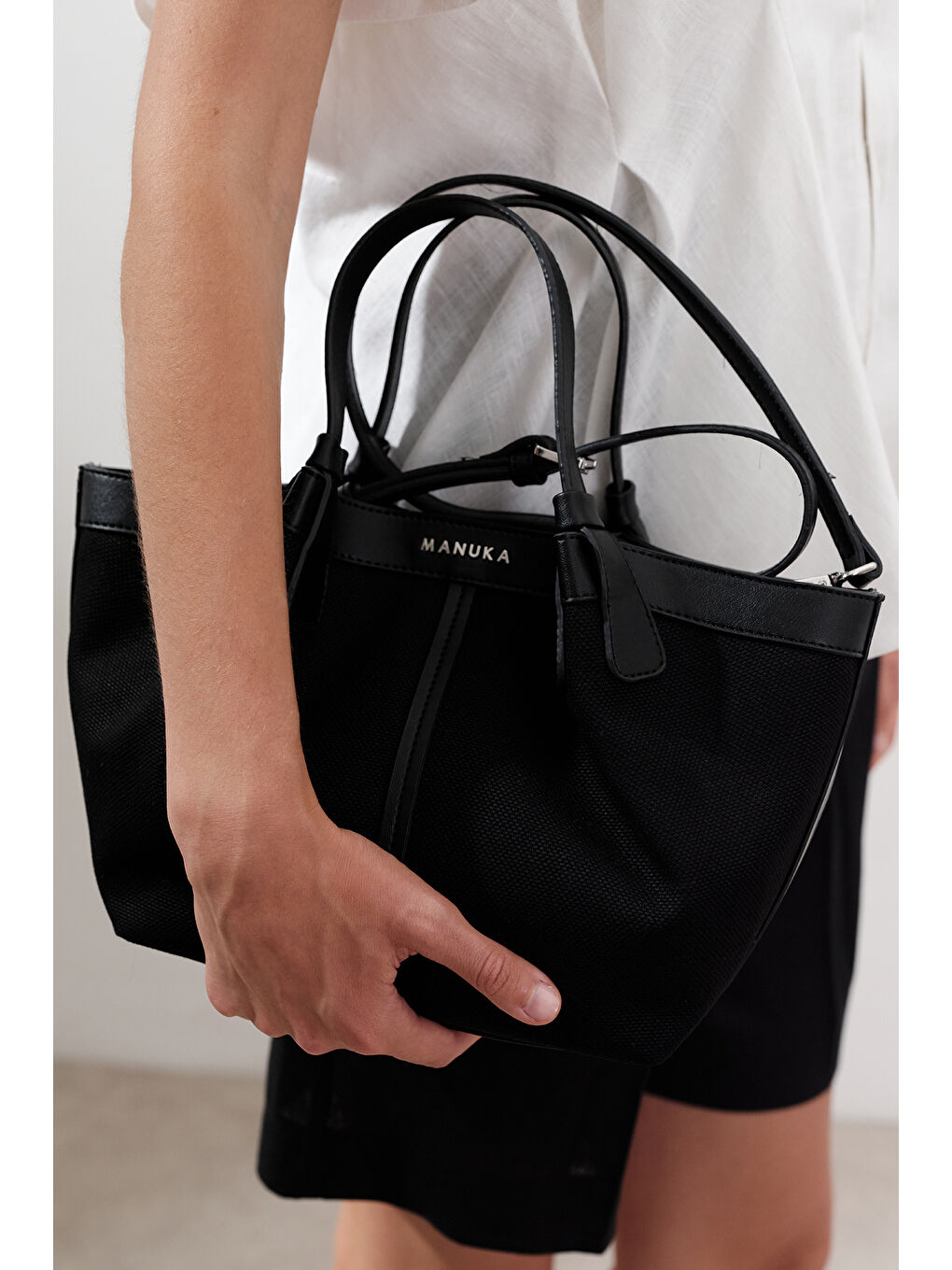 Kanvas Dikiş Detaylı Mini Çanta Siyah-1