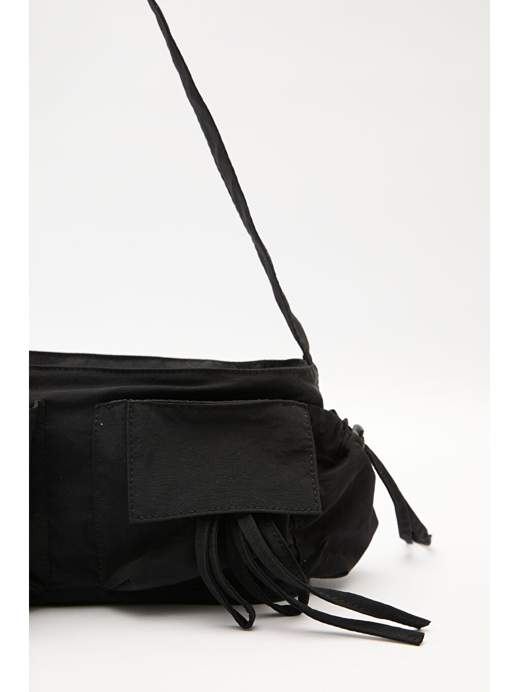 Cep Detaylı Bağcıklı Çanta Siyah-4