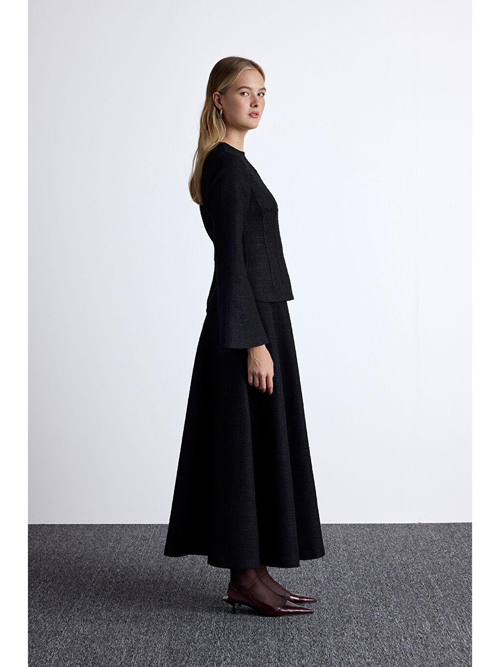 Peplum Detaylı Tüvit Bluz Siyah-3