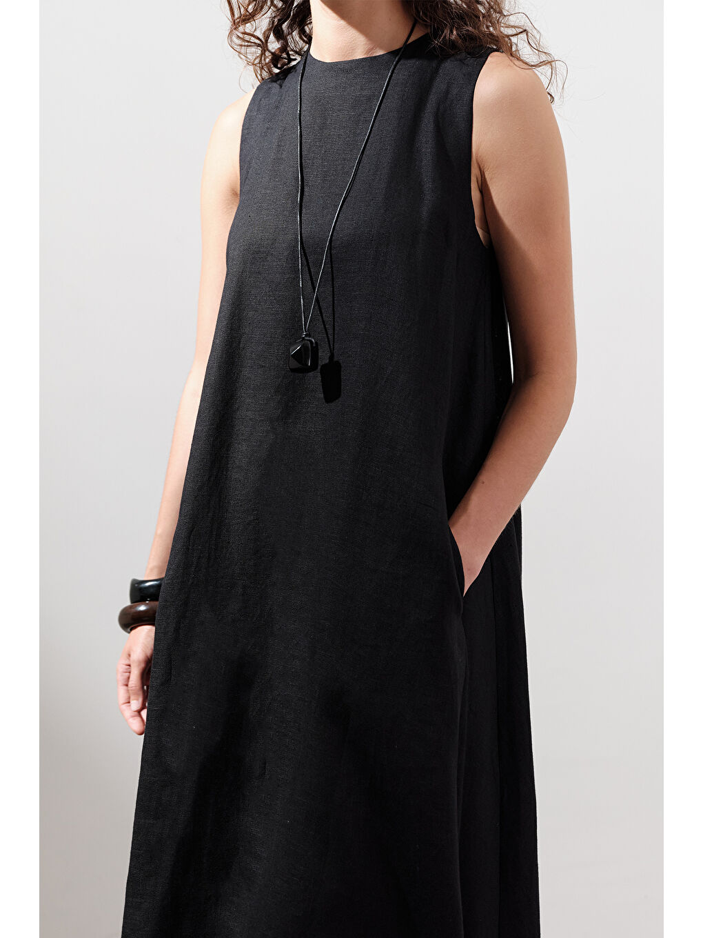 Keten Büzgülü Geniş Elbise Siyah-3