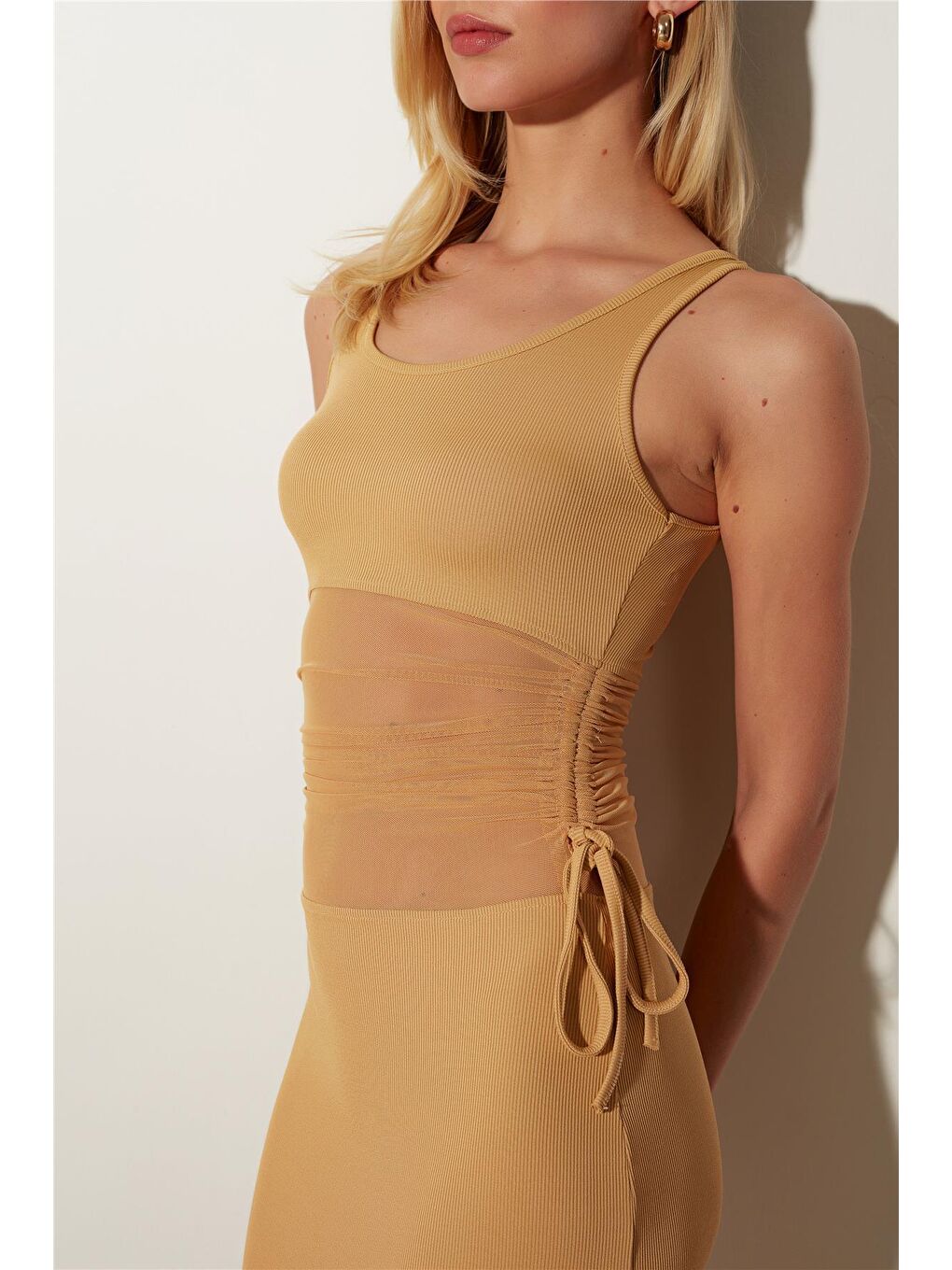Bej Camel Büzgü Detaylı Midi Elbise SS23D4785BJ-2
