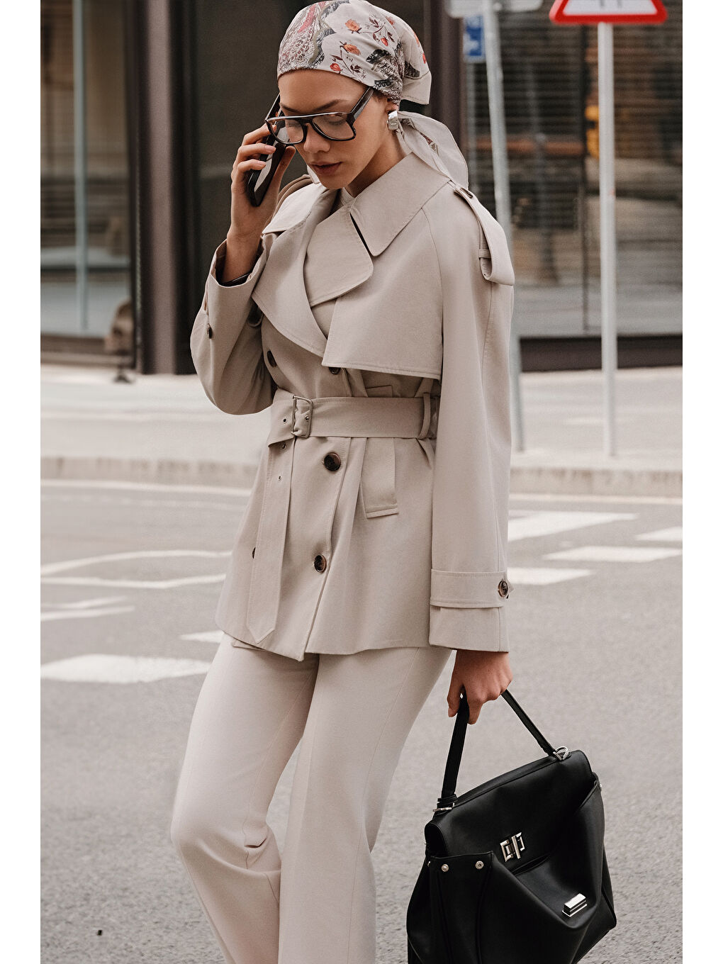 Bej Kruvaze Kesim Kısa Trençkot Kum-1