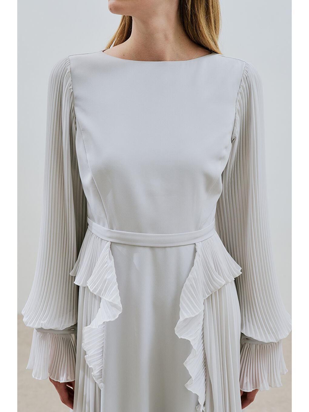 Bej Katlı Piliseli Elbise Taş-4