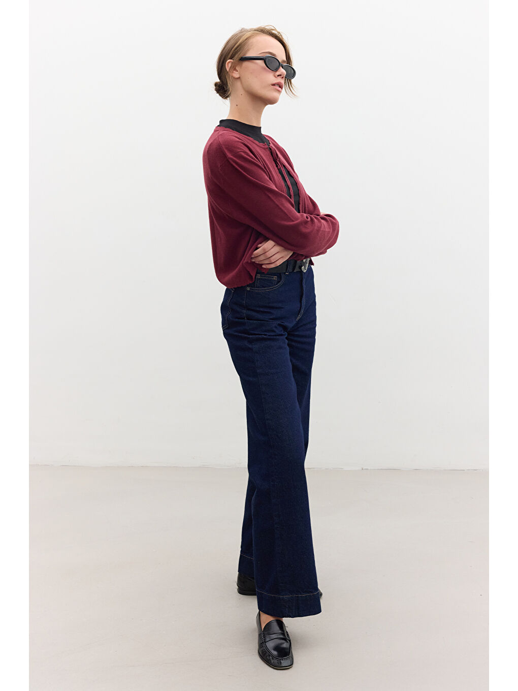 Yumuşak Dokulu Bağcıklı Triko Hırka Bordo-6