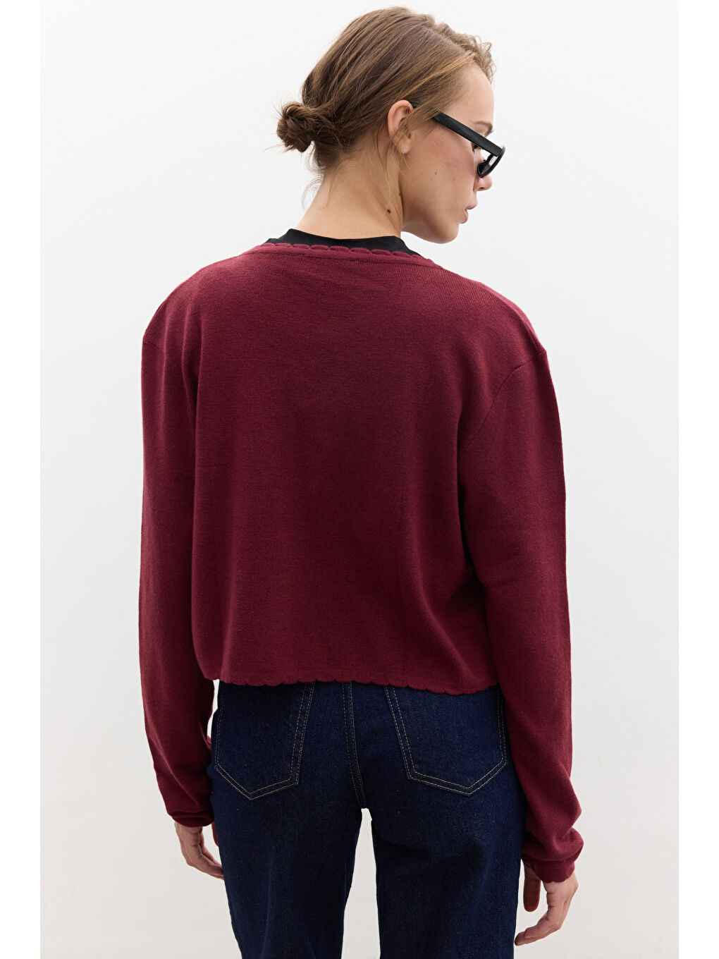 Yumuşak Dokulu Bağcıklı Triko Hırka Bordo-7
