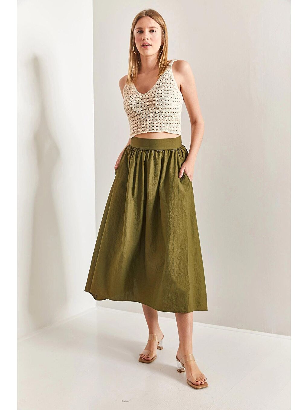 Haki Kadın Paraşüt Kumaş Kloş Etek-3