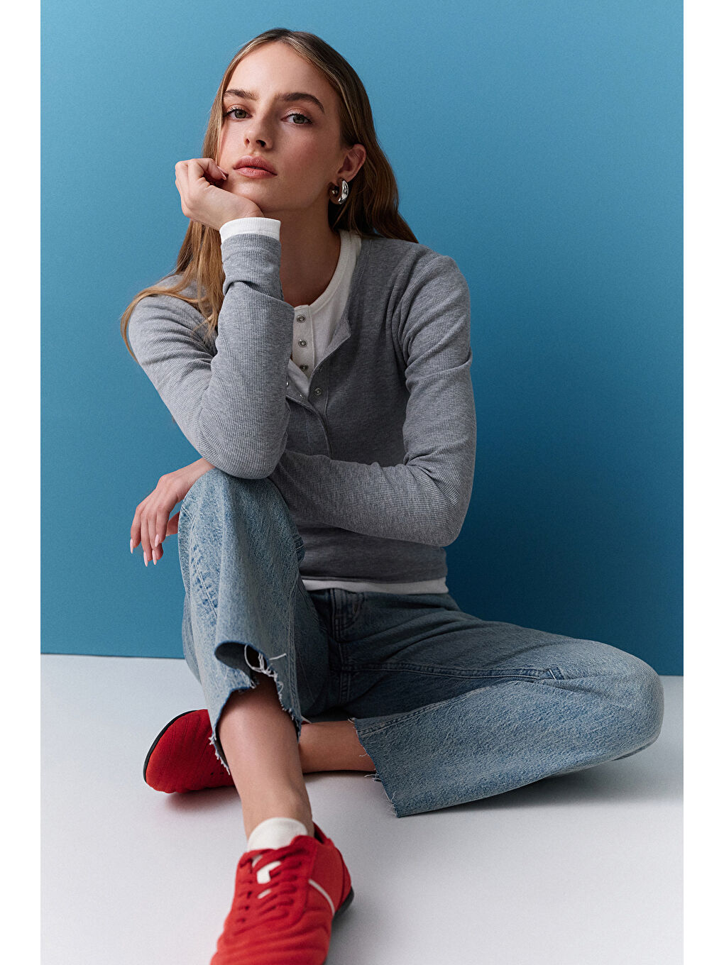 Uzun Kollu Yakası Çıtçıtlı Body Gri Melanj