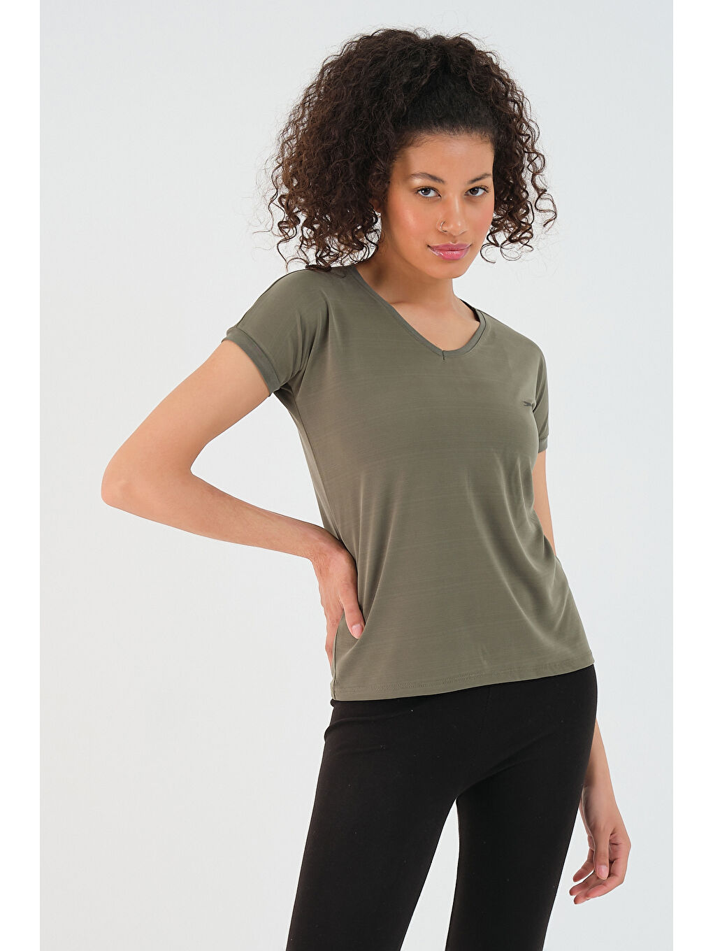 PLAY Kadın Tişört Haki-1