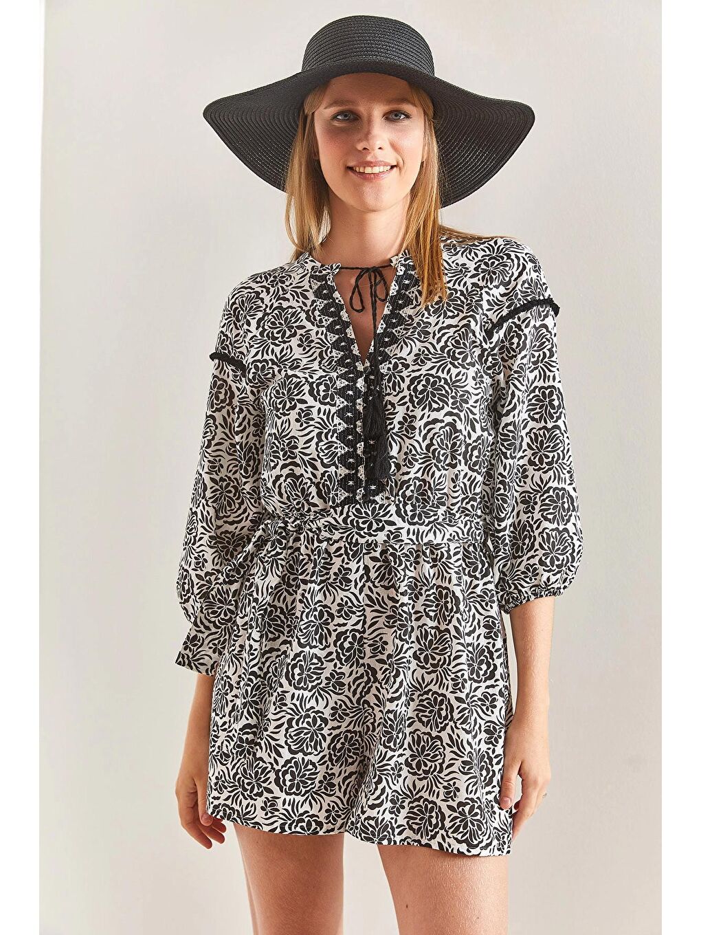 Siyah Kadın Yaka Bağlamalı Tulum-4