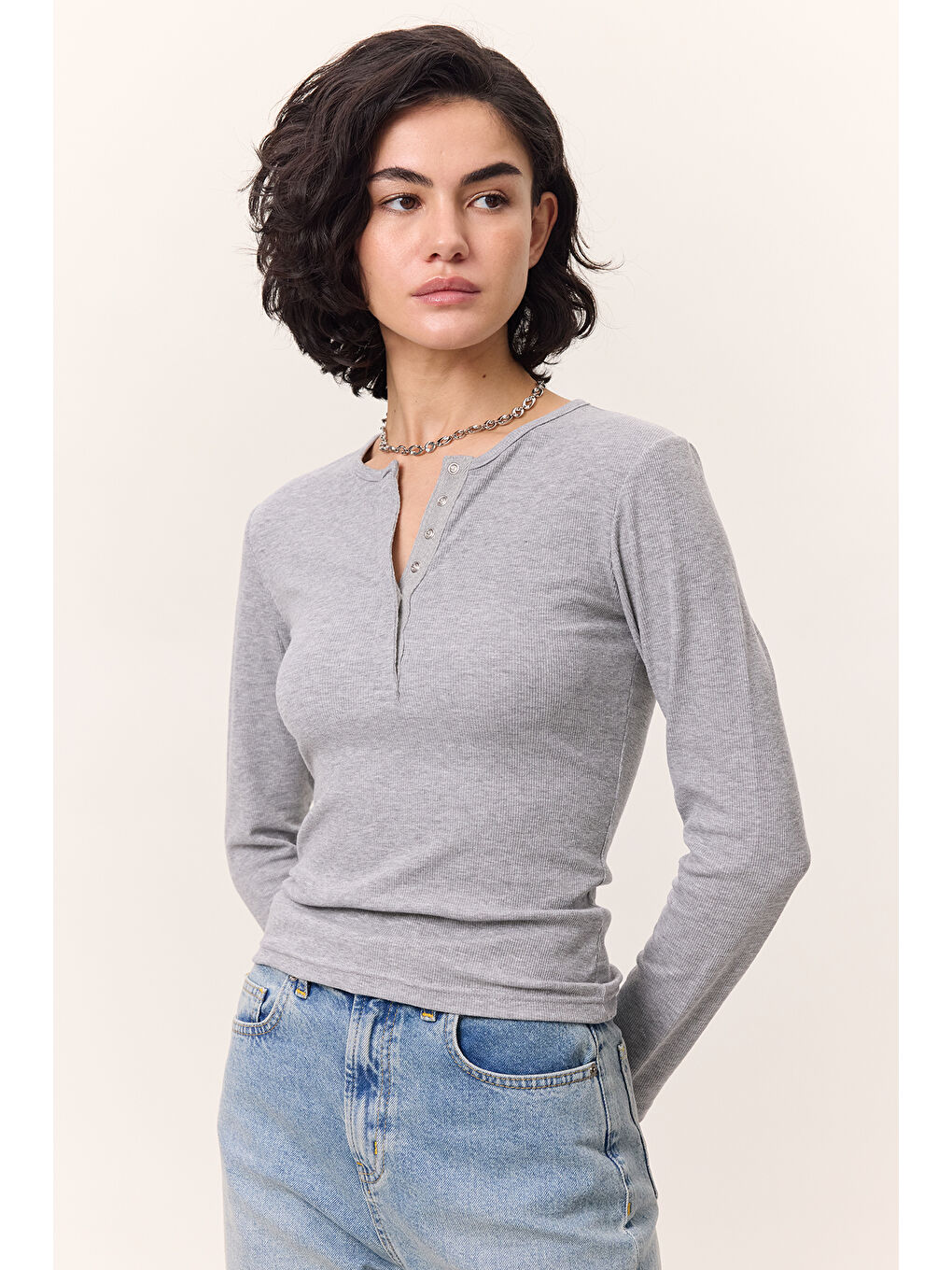 Uzun Kollu Yakası Çıtçıtlı Body Gri Melanj-3