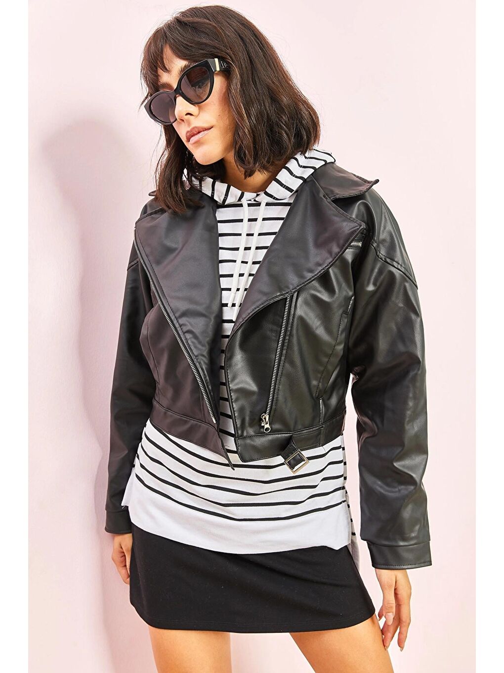 Siyah Kadın Küçük Cepli Biker Deri Ceket 2204-3