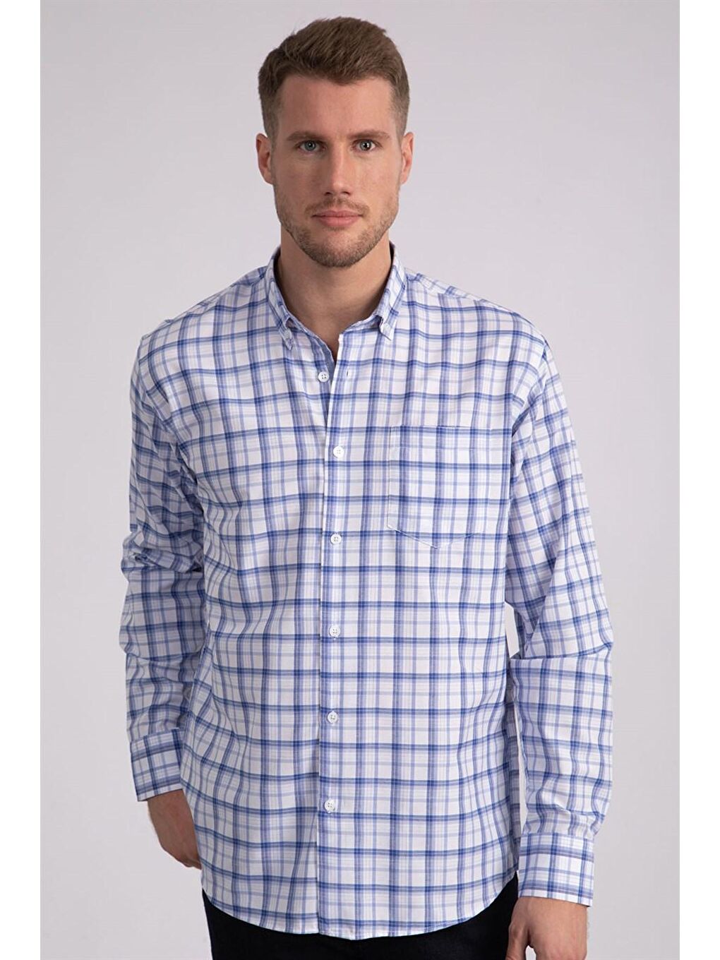 Beyaz Erkek Regular Fit Klasik Kesim Düğmeli Yaka Pamuklu Kolay Ütü Kareli Gömlek-1