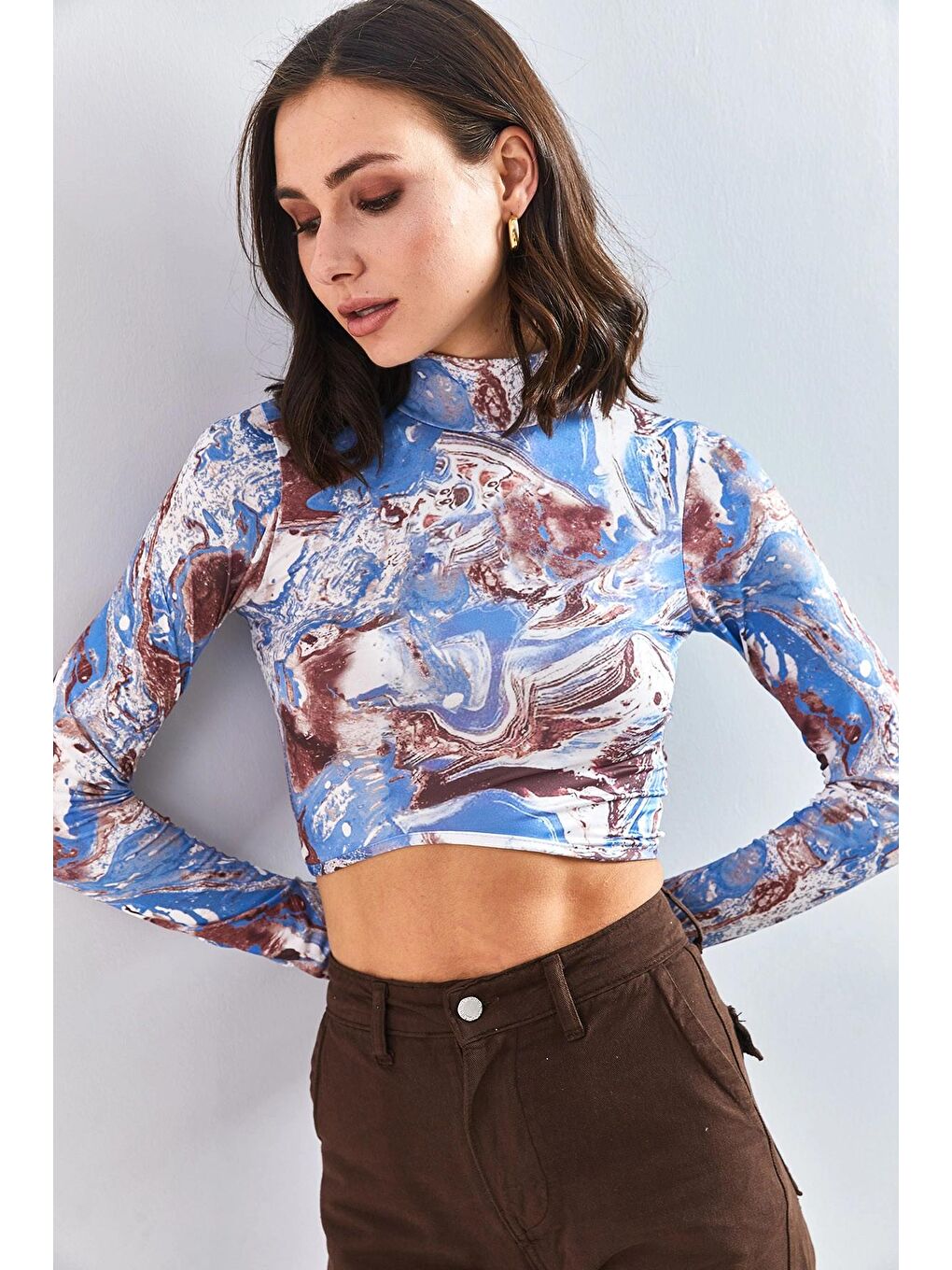 Mavi Kadın Yarım Balıkçı Yaka Biyeli Desenli Bluz