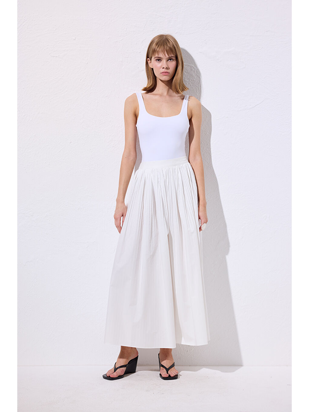 Piliseli Geniş Etek Ekru-1