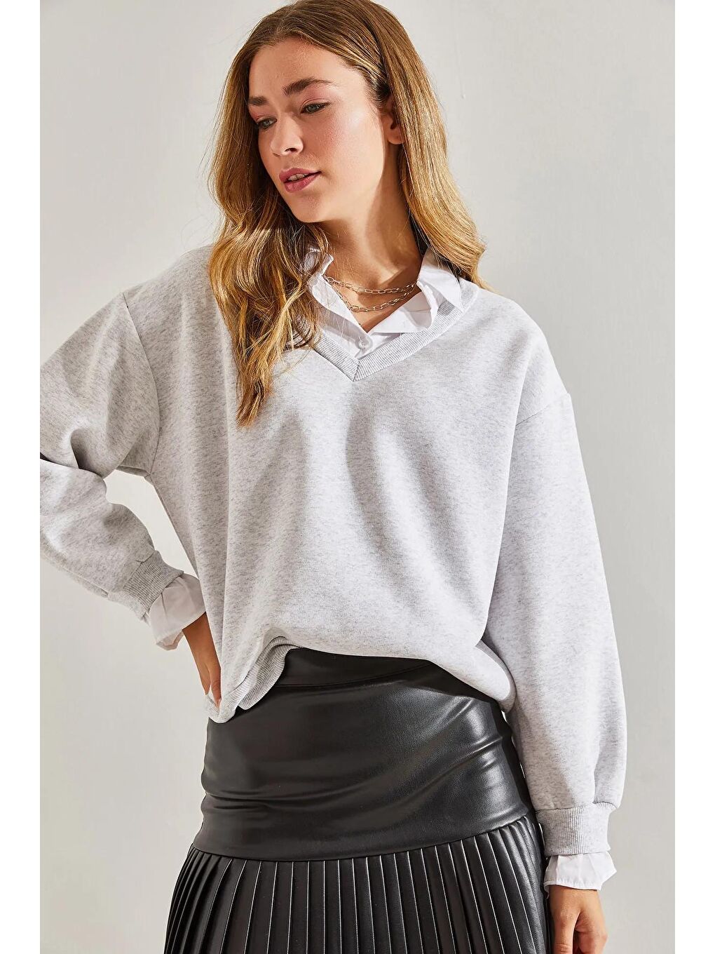 Gri Kadın Yaka Gömlek Desenli Oversize Üç İplik Sweatshirt