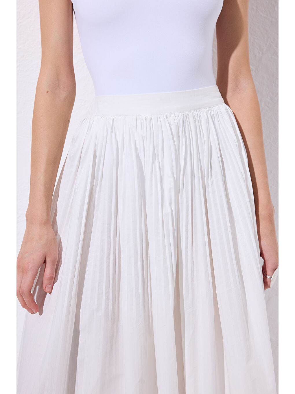 Piliseli Geniş Etek Ekru-4