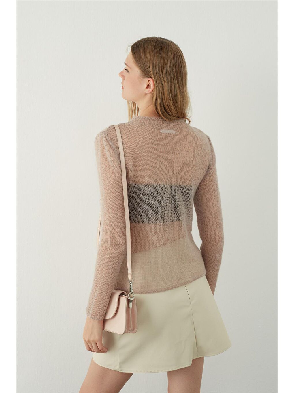 Ekru Cep Detaylı Deri Görünümlü Mini Etek-3