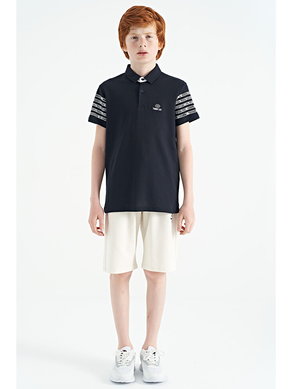 Lacivert Kol Baskı Detaylı Standart Kalıp Polo Yaka Erkek Çocuk Tişört - 11093-2