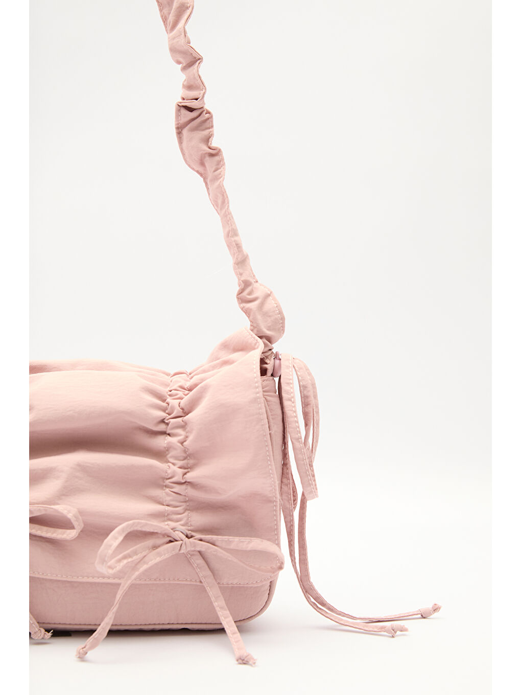 Büzgü Detaylı Omuz Çantası Pembe-3