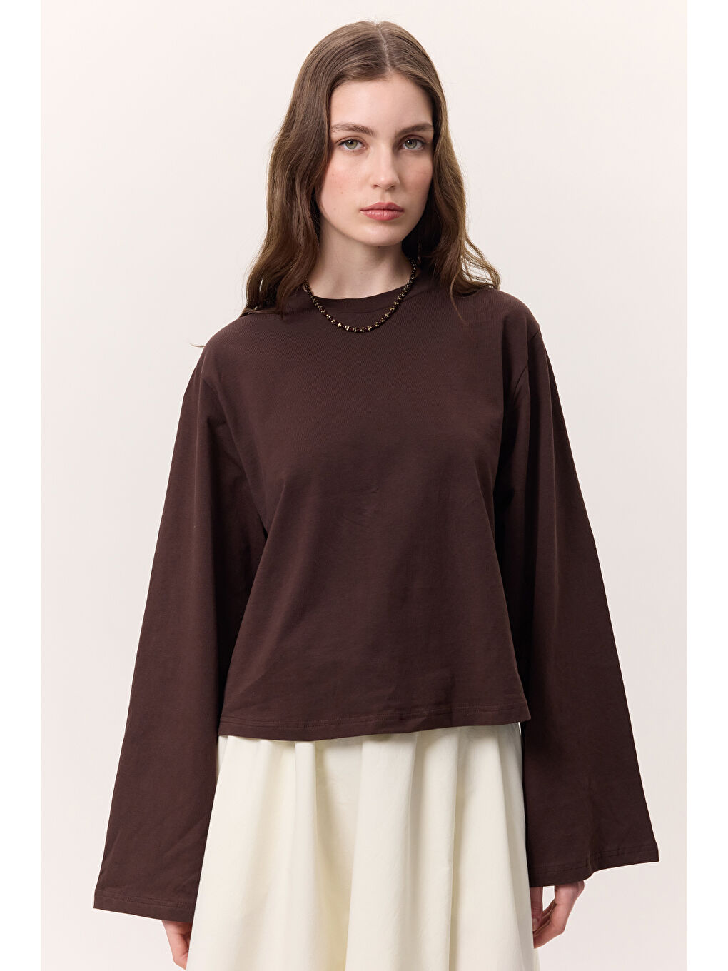 Kahverengi Uzun Kollu Kısa Tshırt Acı Kahve