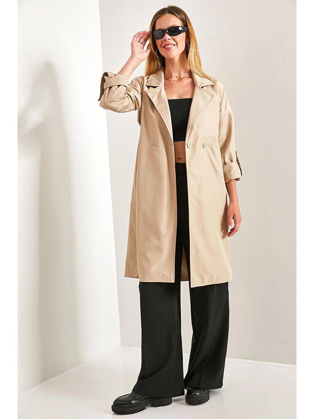 Bej Kadın Kol Katlamalı Kuşaklı Trençkot-3