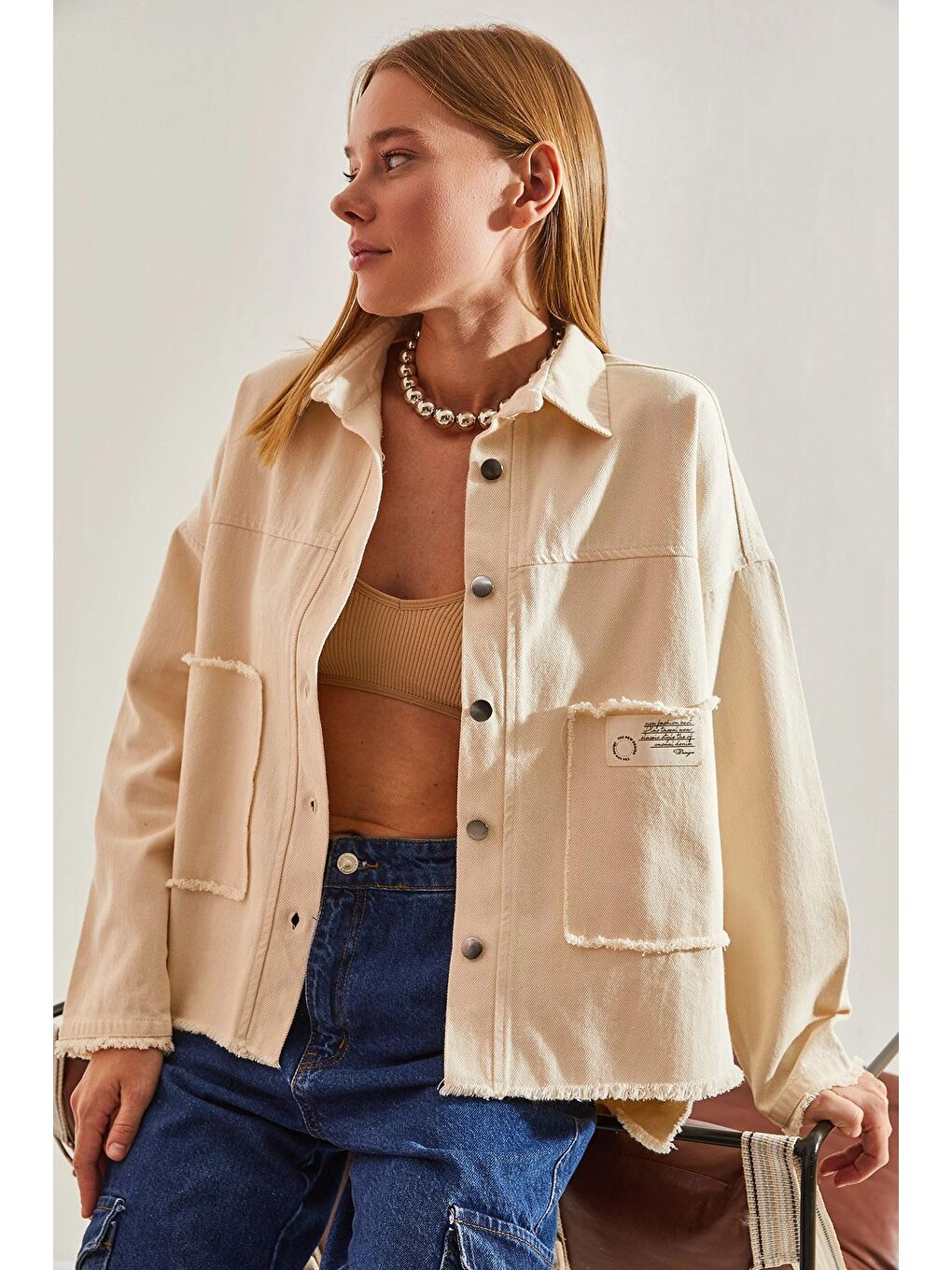 Bej Kadın Büyük Çift Cepli Gabardin Ceket