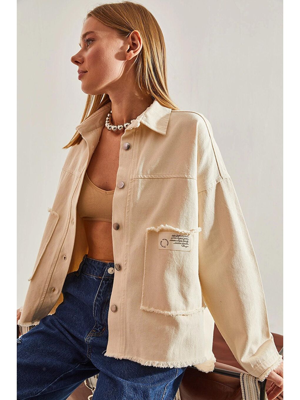 Bej Kadın Büyük Çift Cepli Gabardin Ceket-1