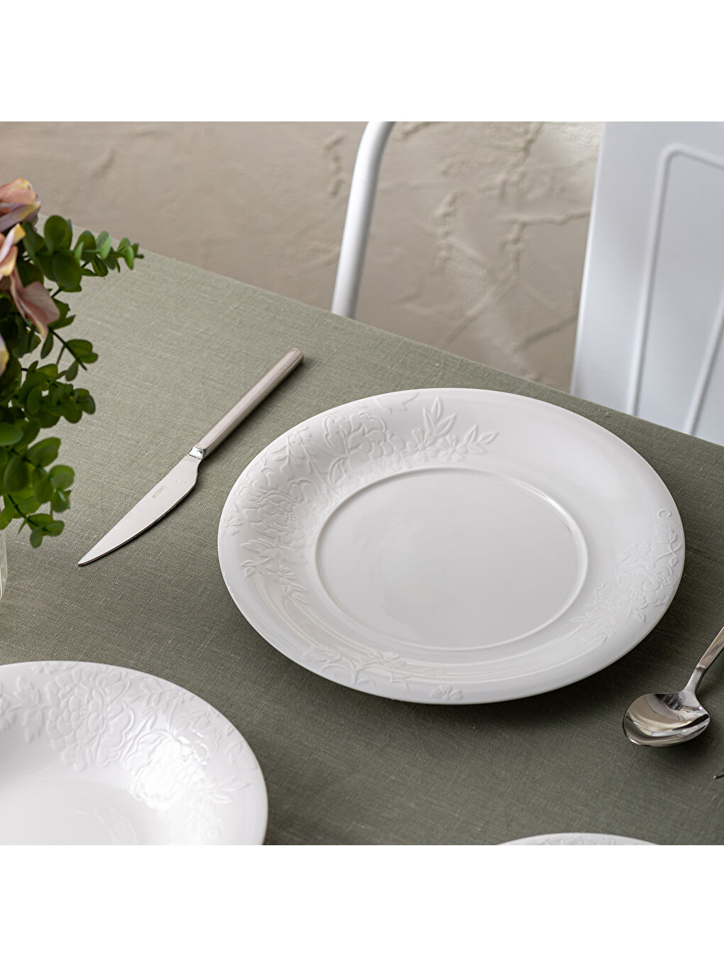 Beyaz Manolya Servis Tabağı 26 cm-2