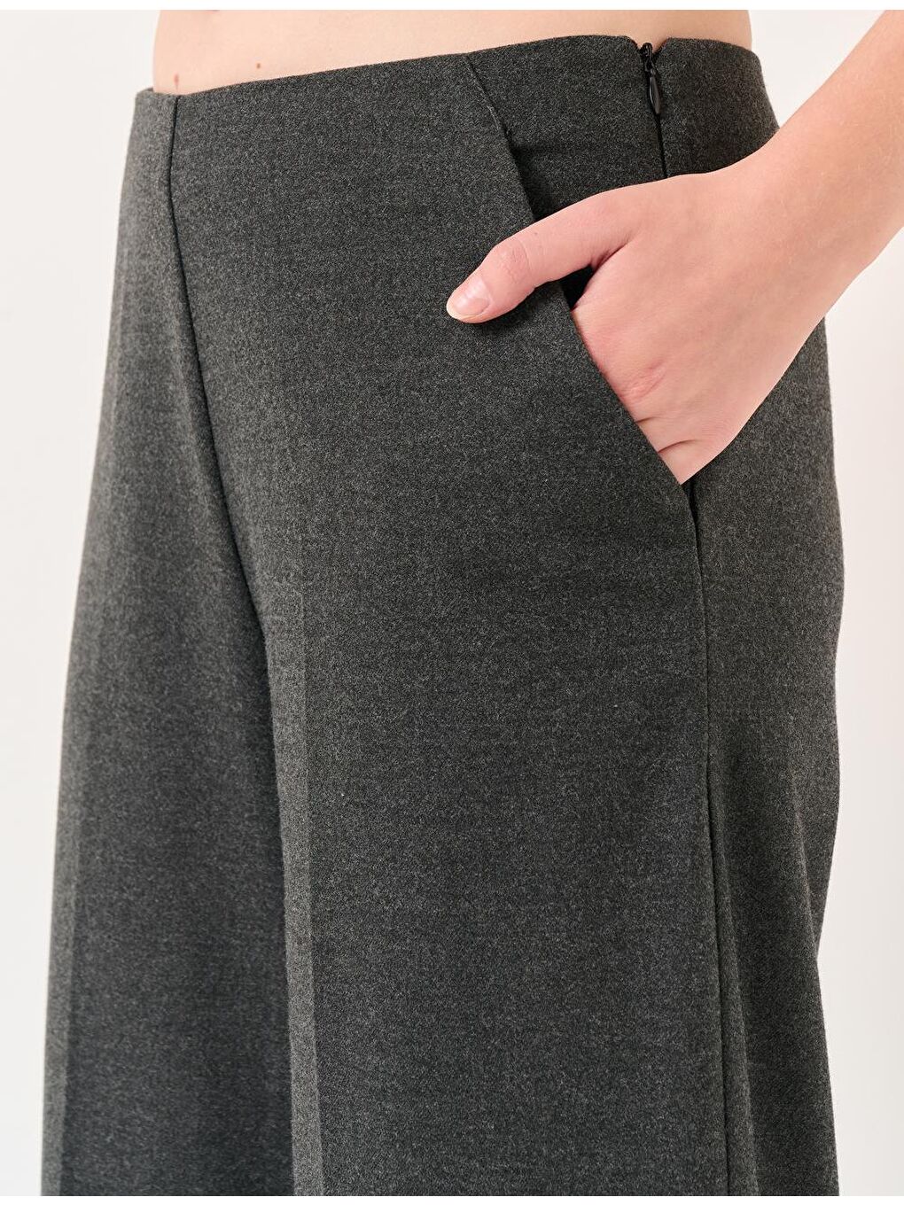 Antrasit Yüksek Bel Bol Paça Cepli Pantolon-1