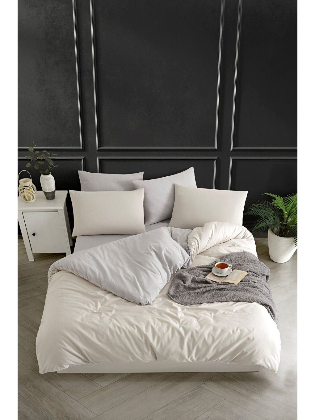 Çift Taraflı Bej Çarşafı Lastikli Çift Kişilik Nevresim Takımı-1