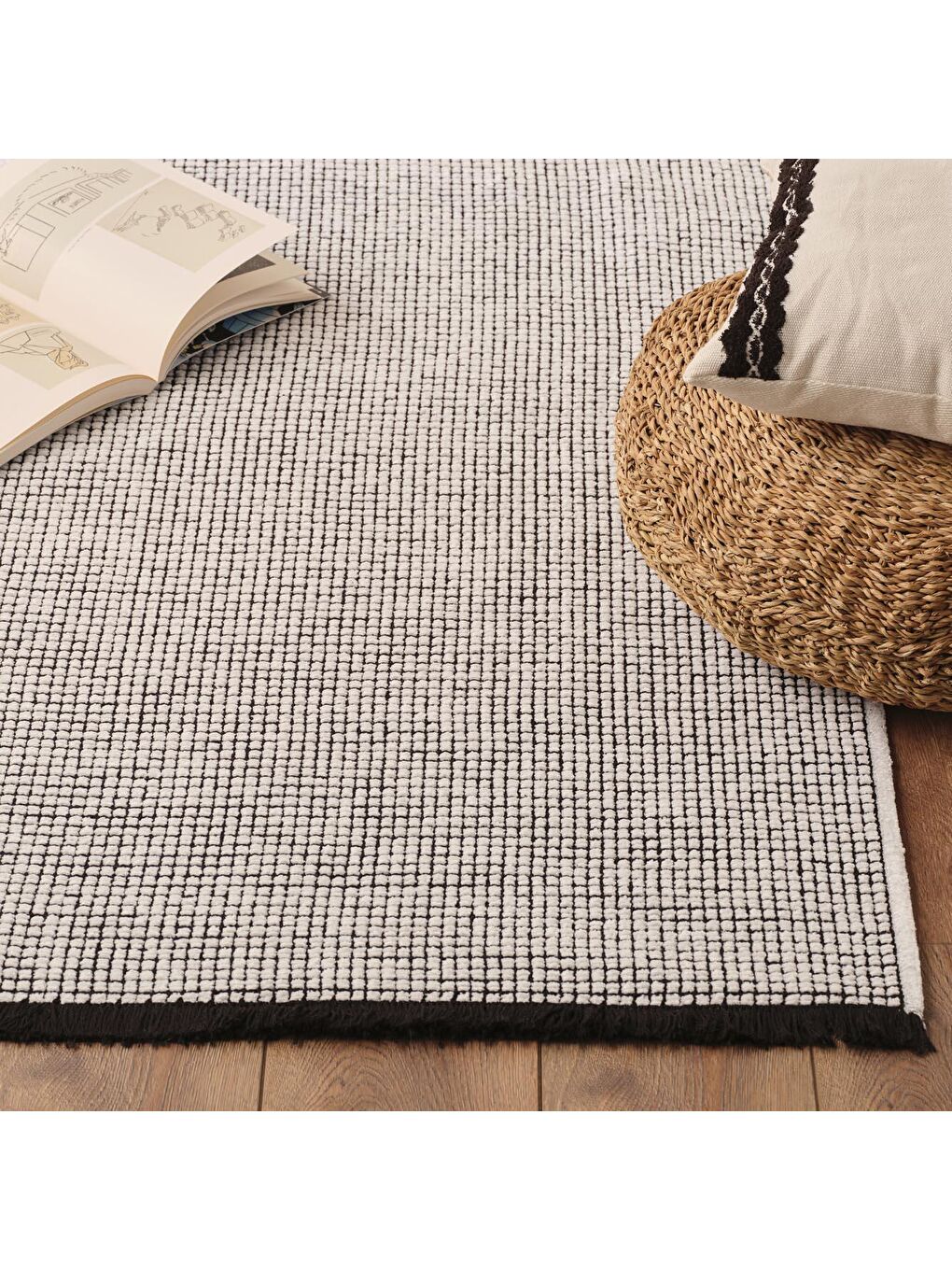 Petite Tile Kilim Beyaz-3