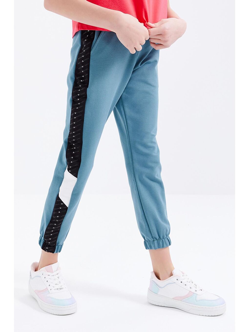 Mint Yeşili Noktalı Şerit Detaylı Lastik Paça Kız Çocuk Eşofman Alt - 75053-1