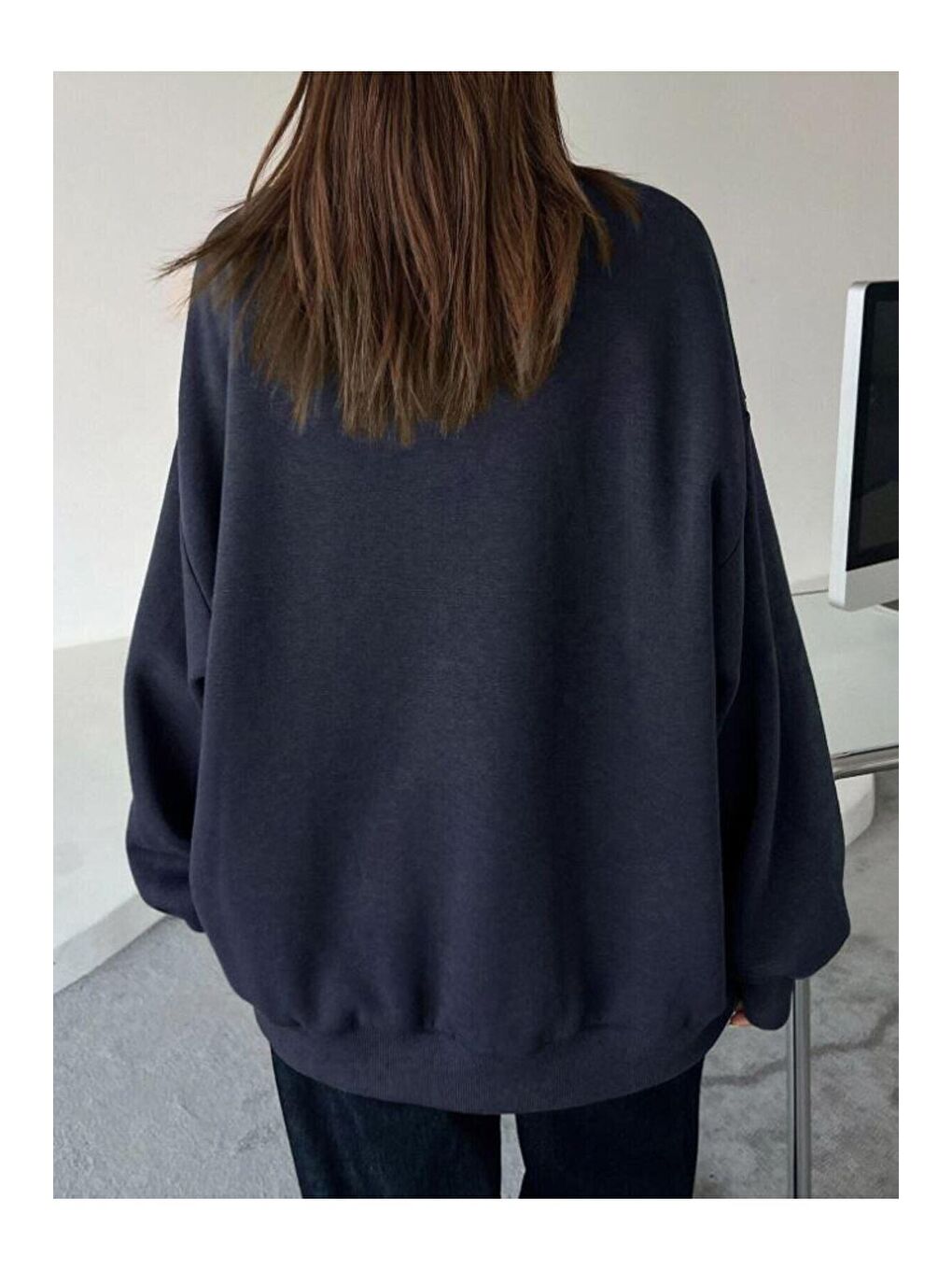 Trendseninle Lacivert Kadın LACİVERT Staggertly Baskılı Bisiklet Yaka Sweatshirt - 1