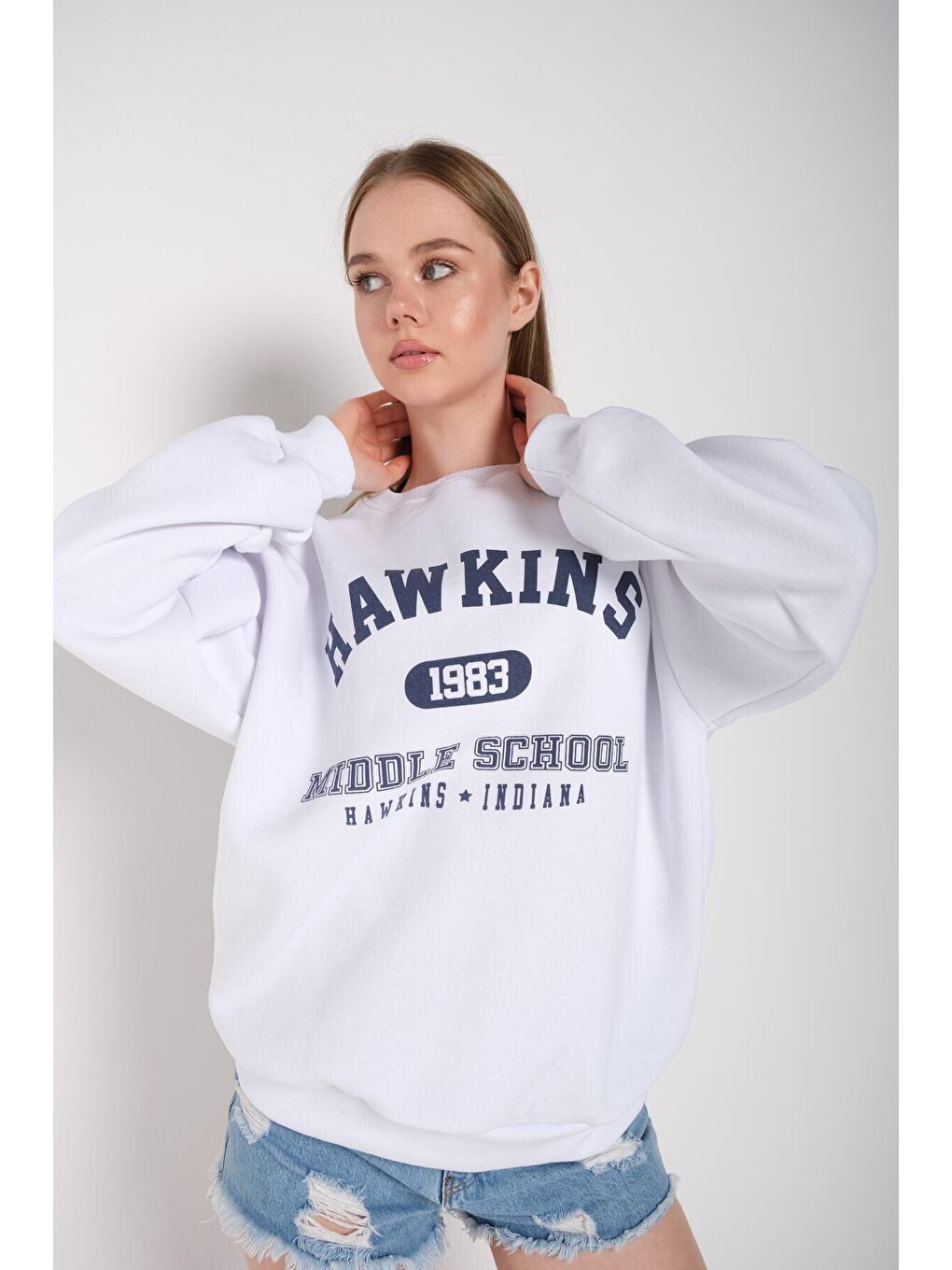 Trendseninle Beyaz Kadın BEYAZ Hawkins Baskılı Oversize Sweatshirt 000 - 2