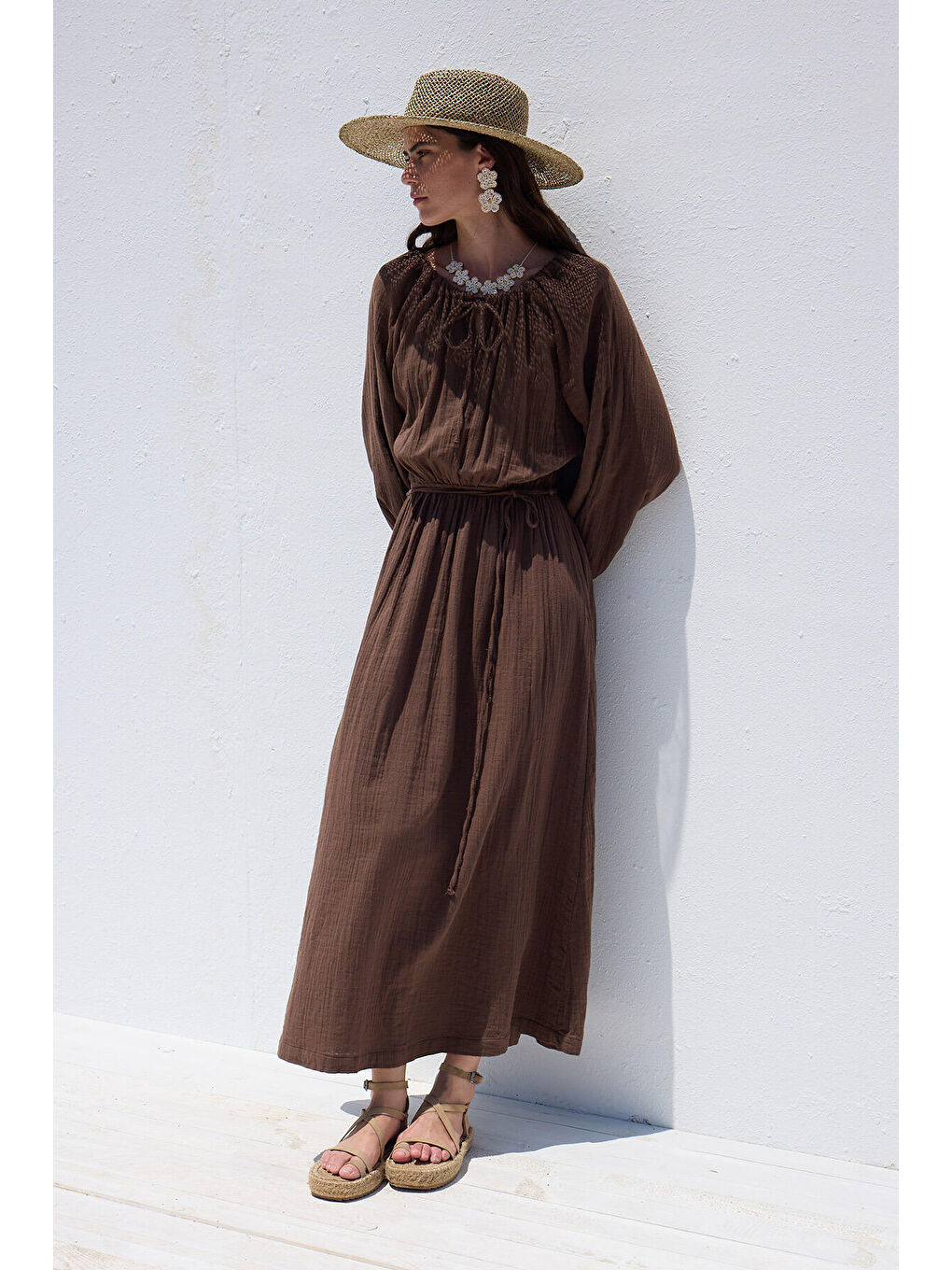 Bağlama Detaylı Muslin Elbise Kahverengi-2