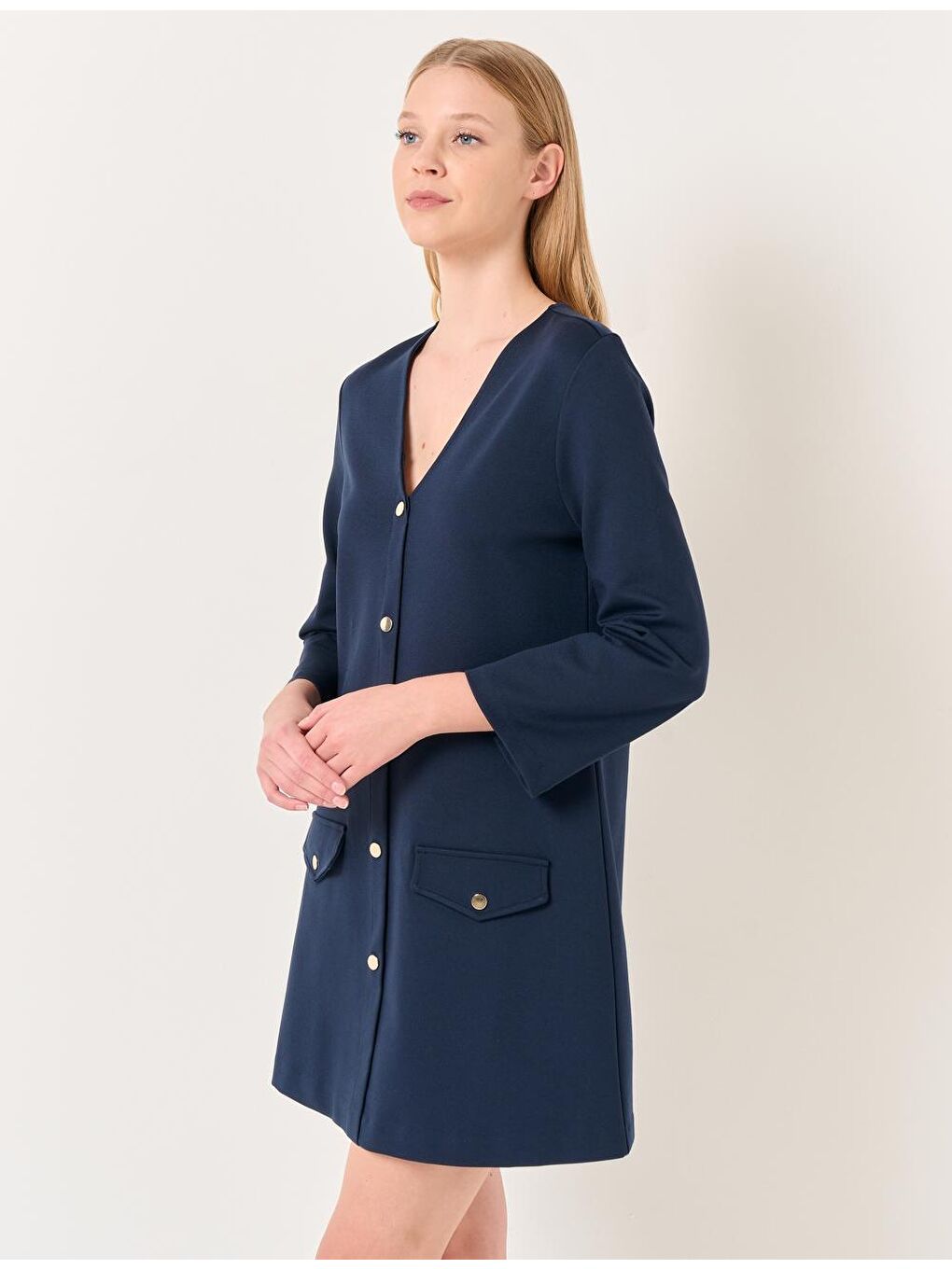 Lacivert V Yaka Uzun Kollu Düğmeli Mini Elbise-1